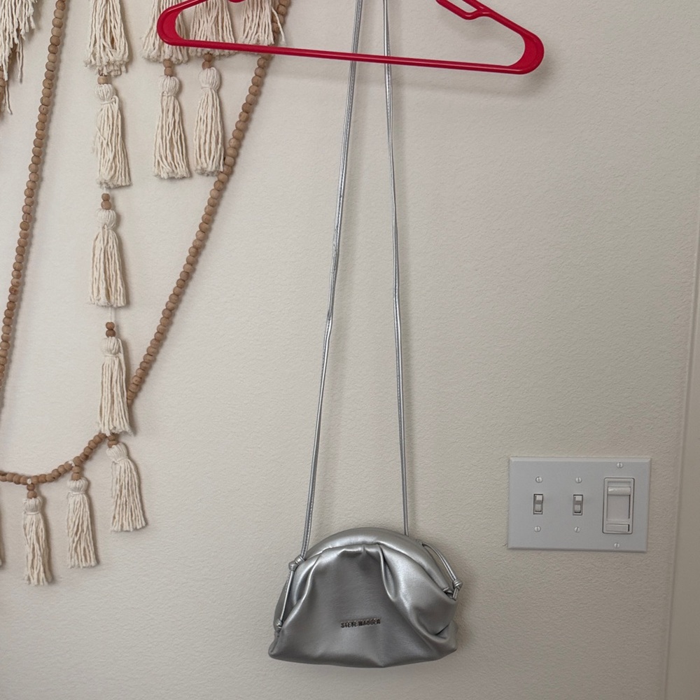 Steve Madden silver clutch with strap
